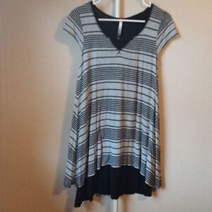 KENSIE GREY/BLACK STRIPED TUNIC/DRES M